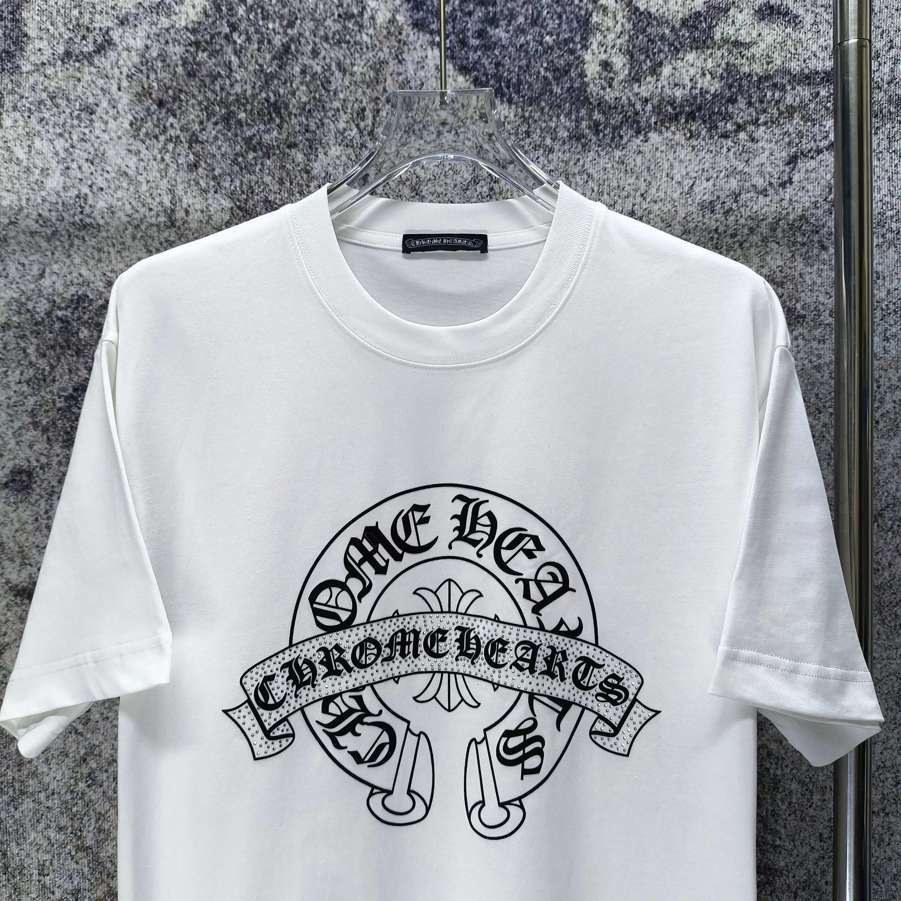 CH 2026 New Arrival ➕ logo t Same Style Size S M L XL XXL Black White
